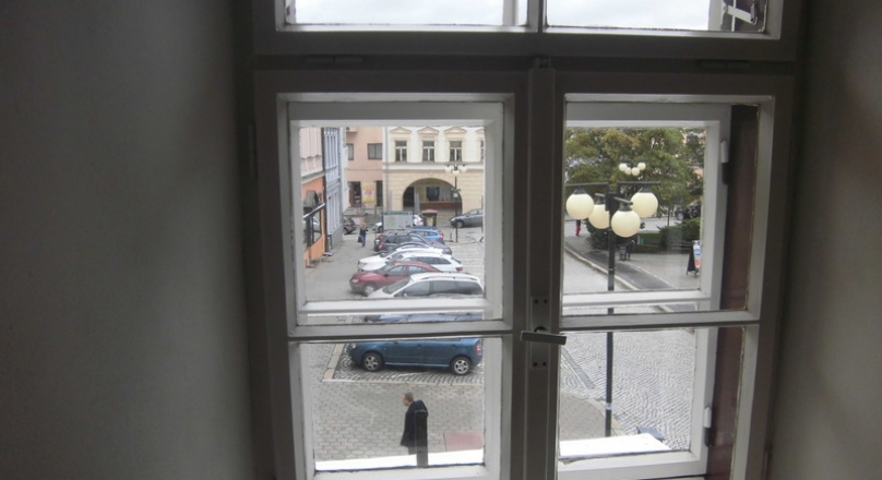Pronájem 3+1, 92 m², Náměstí, V.M.